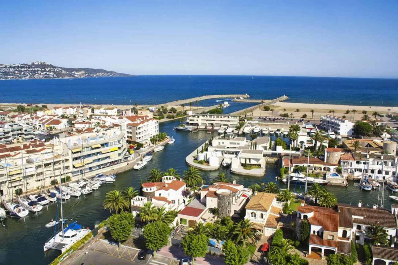 Global Immo 3289 Port Thalassa Roses Kültér fotó